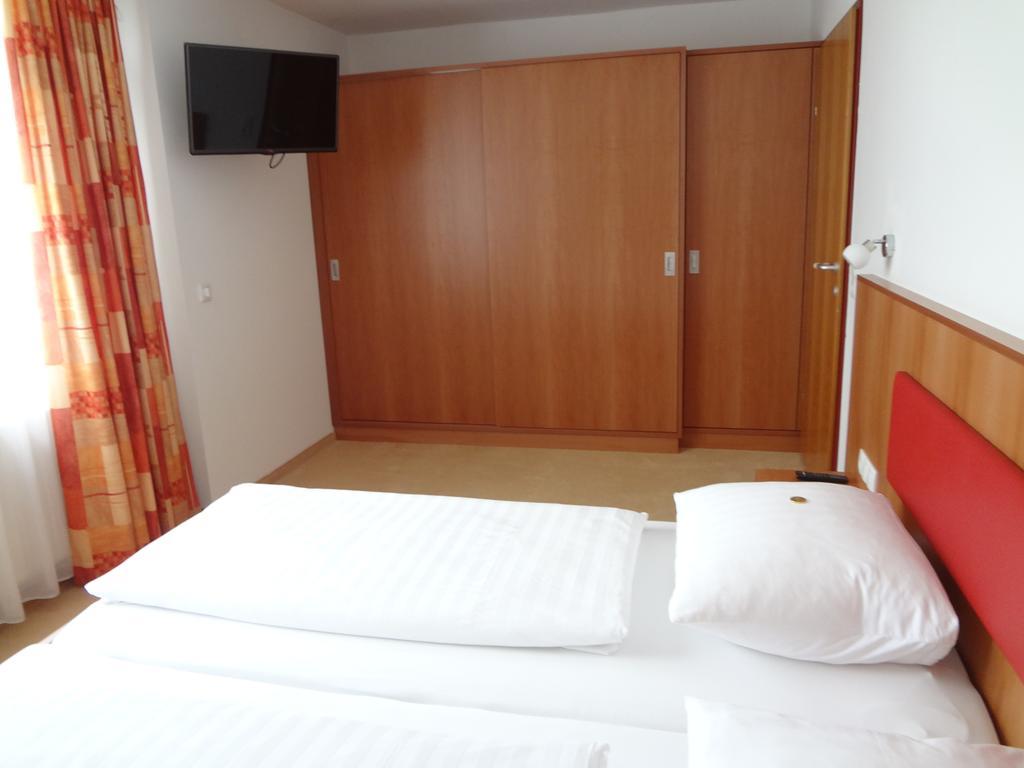 Hotel Bischof Дорнбирн Екстериор снимка